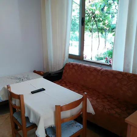 Tradition Apartment *