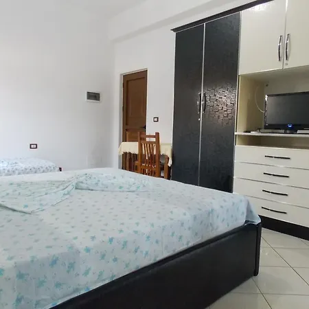 Tradition Apartment *